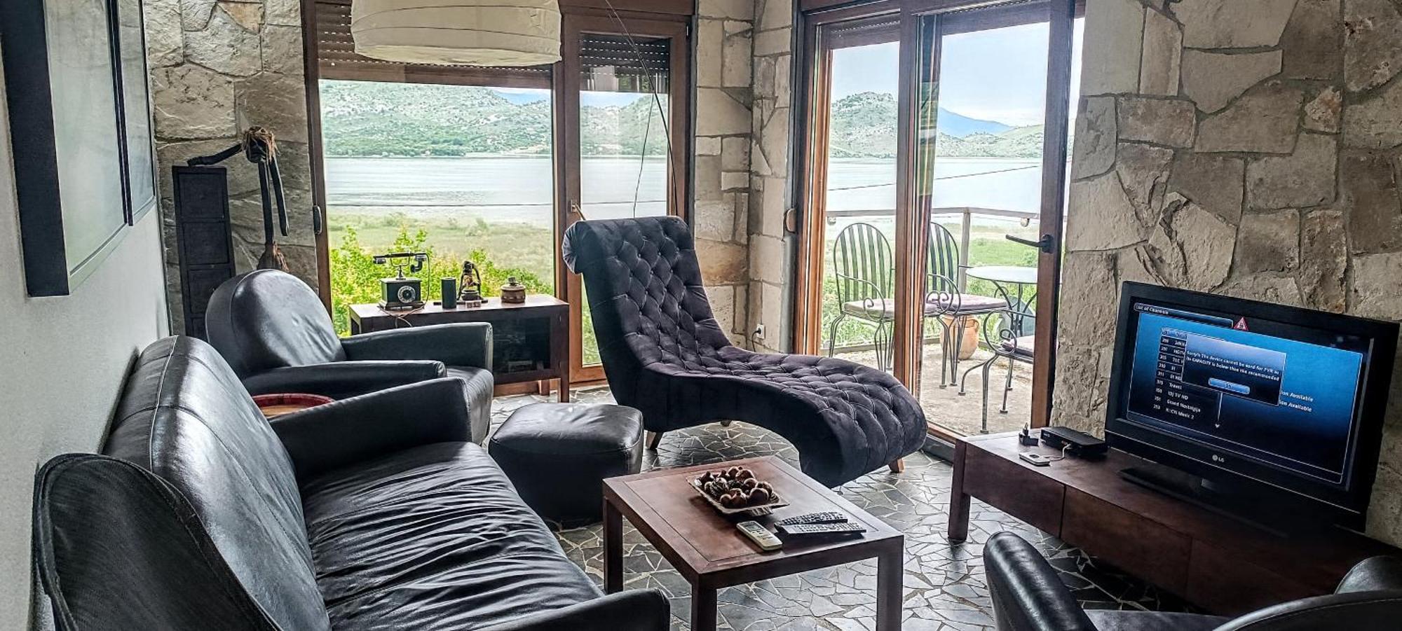 Holiday Home Haustor With Skadar Lake View Podgorica Exterior photo
